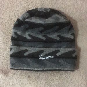 Supreme Knit Beanie